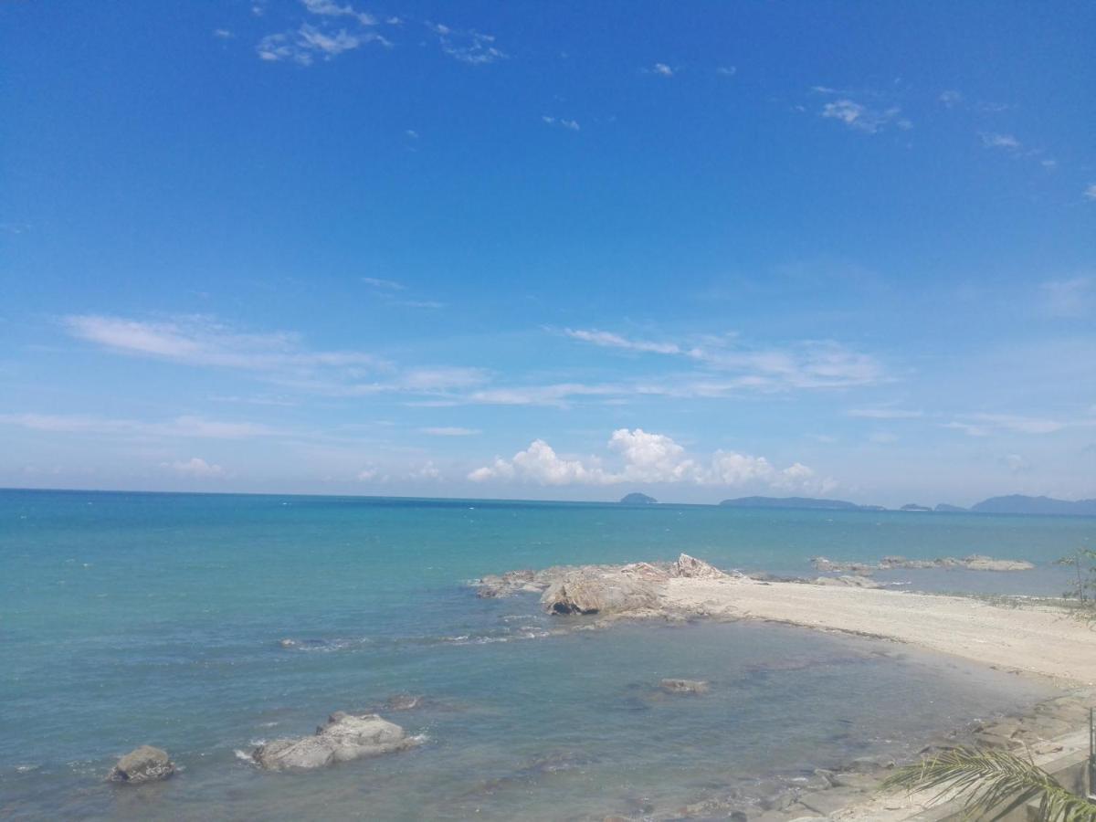爱上海蓝蓝屋民宿 Blue Ocean Station Penampang Buitenkant foto